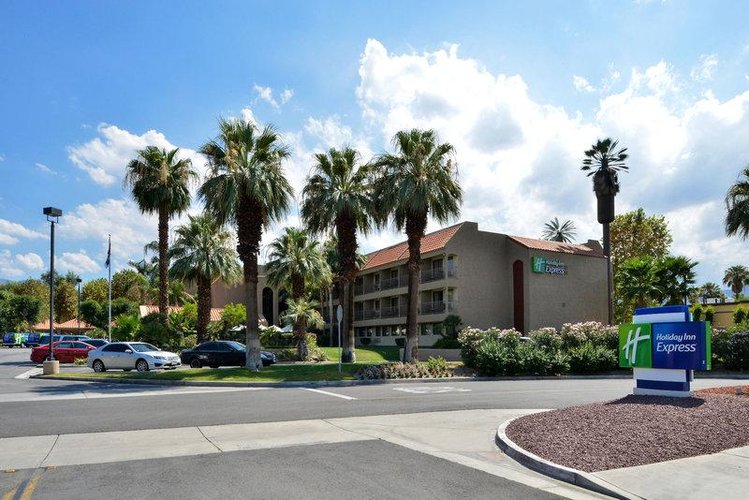 Zájezd Holiday Inn Express Palm Desert ** - Sierra Nevada / Palm Desert (California) - Záběry místa