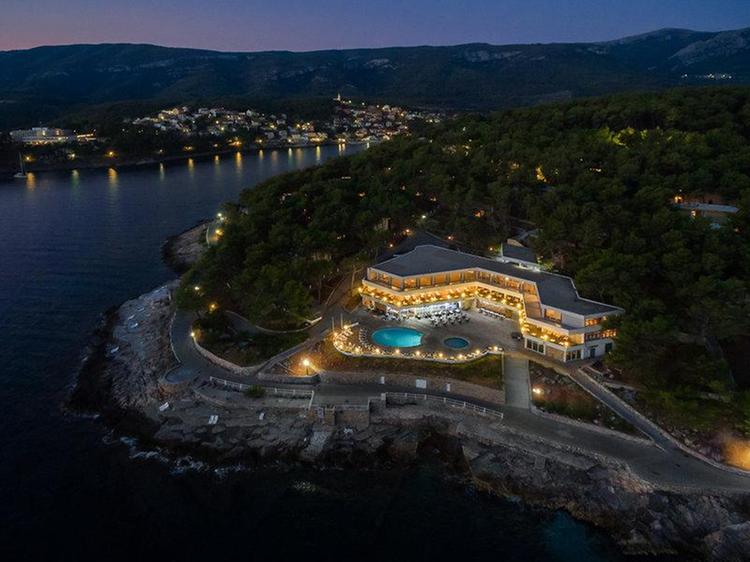 Zájezd Adriatiq Resort Fontana ** - Jižní Dalmácie a jiné ostrovy / Jelsa - Záběry místa