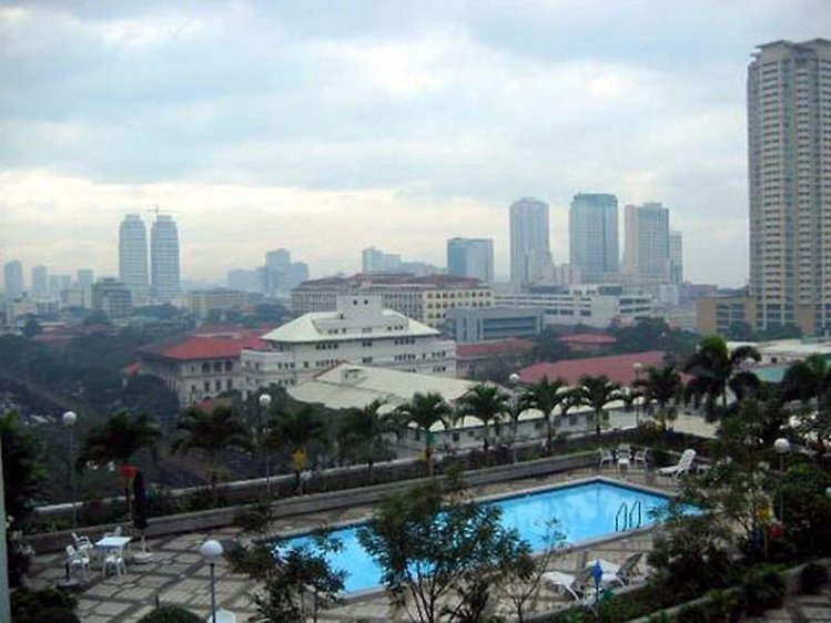 Zájezd The Pearl Manila Hotel *** - Filipíny / Manila - Bazén