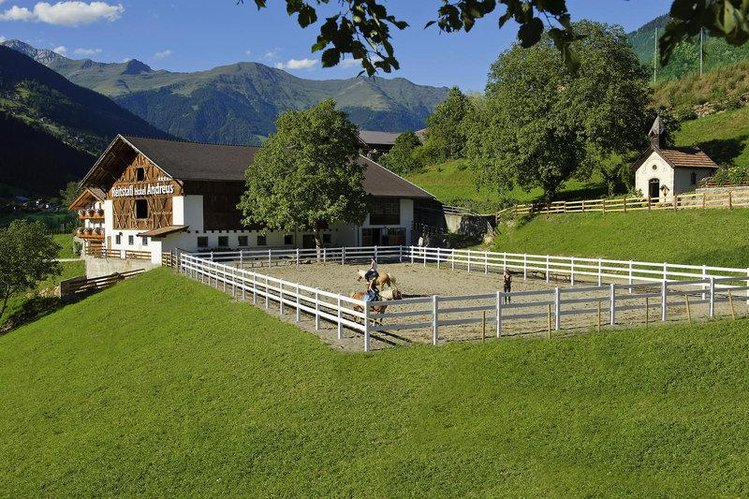 Zájezd Andreus Golf & Spa ***** - Jižní Tyrolsko - Dolomity / St. Leonhard in Passeier - Záběry místa