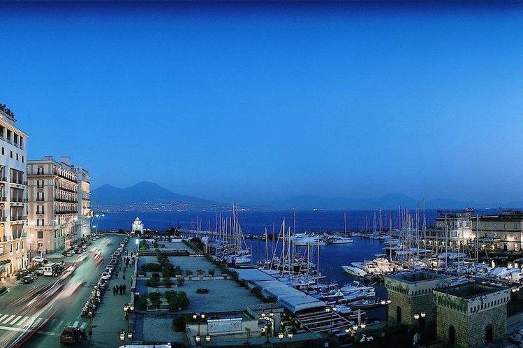 Zájezd Grand Hotel Vesuvio ***** - pobřeží Amalfi - Neapolský záliv / Neapol - Záběry místa
