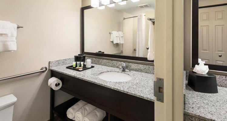 Zájezd Best Western Ramkota Hotel *** - Jižní Dakota / Aberdeen - Koupelna