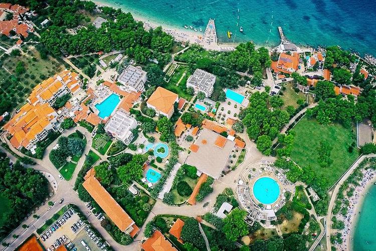 Zájezd Waterman Supetrus Resort **** - Jižní Dalmácie a jiné ostrovy / Supetar - Záběry místa
