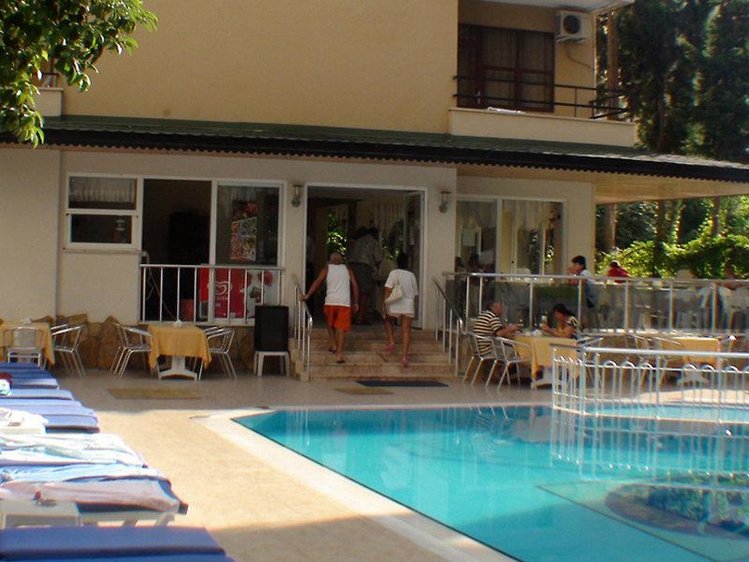 Zájezd Kleopatra Life Hotel & SPA **** - Turecká riviéra - od Side po Alanyi / Alanya - Kleopatra - Bazén
