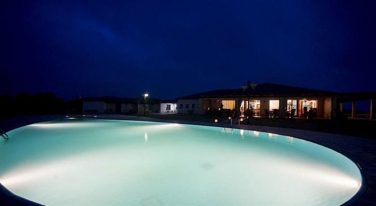 Zájezd Tupei Resort *** - Sardinie / Calasetta - Bazén