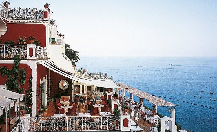 Zájezd Le Sirenuse ****** - pobřeží Amalfi - Neapolský záliv / Positano - Záběry místa