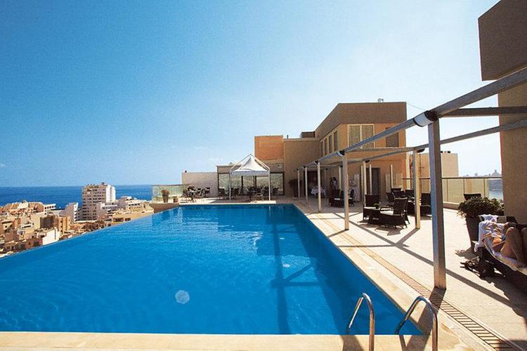 Zájezd The Victoria Hotel **** - ostrov Malta / Sliema - Bazén
