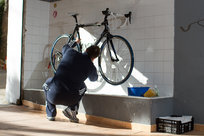 Mytí kola před vrácením