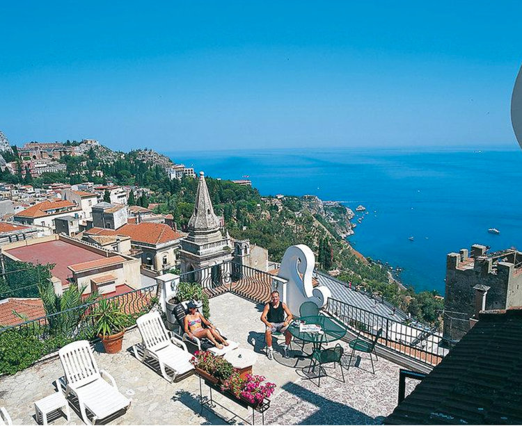 Zájezd Vello d'Oro *** - Sicílie - Liparské ostrovy / Taormina - Pohled na vzdálené moře