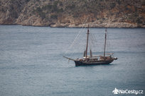 Loď u Camp de Mar