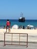 Pirátská loď-atrakce pro turisty