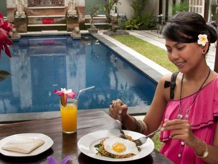 Zájezd Sindhu Mertha Suite *** - Bali / Sanur - Lidé