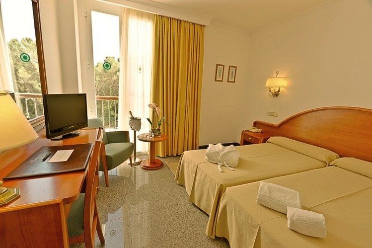 Zájezd S'Argamassa Palace Hotel **** - Ibiza / Santa Eulalia del Rio - Příklad ubytování