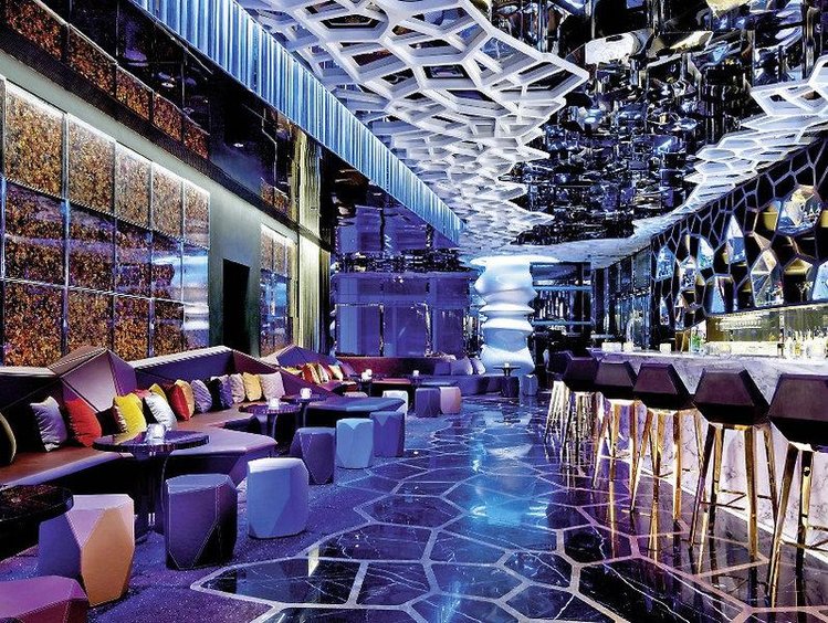 Zájezd The Ritz-Carlton Hong Kong ****** - Hongkong a Macau / Kowloon - Bar