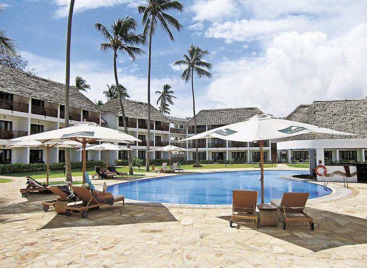 Zájezd DoubleTree Resort by Hilton Hotel Zanzibar - Nungwi **** - Zanzibar / Nungwi - Bazén