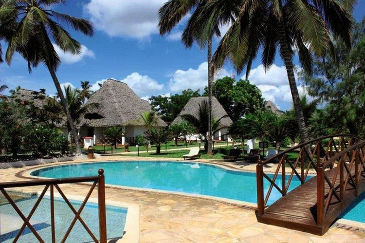 Zájezd Uroa Bay Beach Resort ****+ - Zanzibar / Uroa - Bazén
