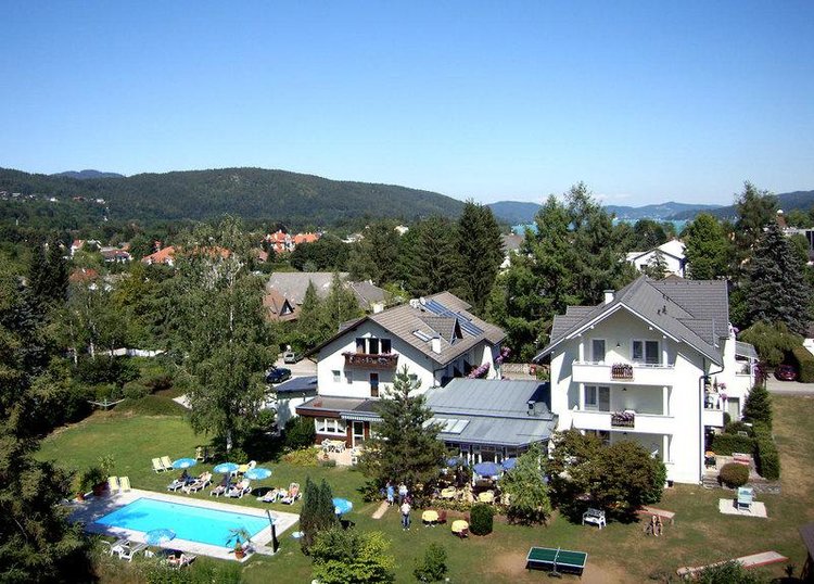 Zájezd Familienhotel Villa Flora *** - Korutany / Velden am Wörther See - Záběry místa