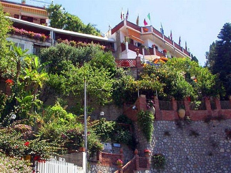 Zájezd Villa Greta ** - Sicílie - Liparské ostrovy / Taormina - Záběry místa