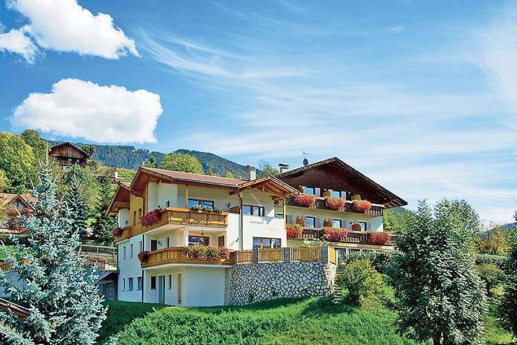 Zájezd Pension Volgger *** - Jižní Tyrolsko - Dolomity / Rodeneck - Záběry místa