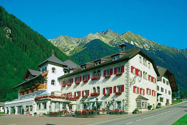 Zájezd Masl **** - Jižní Tyrolsko - Dolomity / Vals - Záběry místa