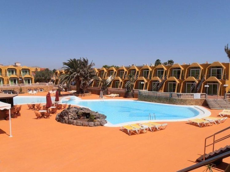Zájezd Apartamentos Las Pirámides ** - Fuerteventura / Caleta de Fuste - Záběry místa
