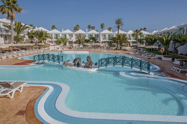 Zájezd H10 Ocean Suites **** - Fuerteventura / Corralejo - Bazén