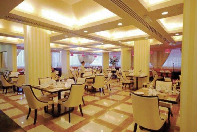 Zájezd Tulip Inn Muscat *** - Omán / Muscat - Restaurace