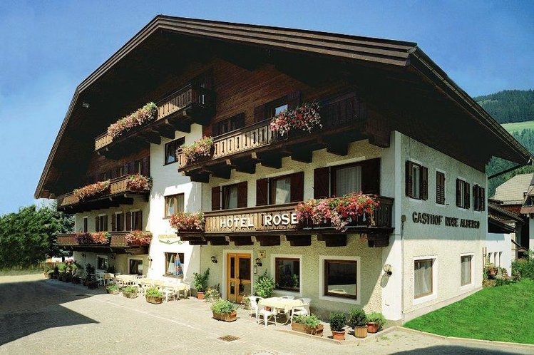Zájezd Rose *** - Jižní Tyrolsko - Dolomity / Niederdorf - Záběry místa
