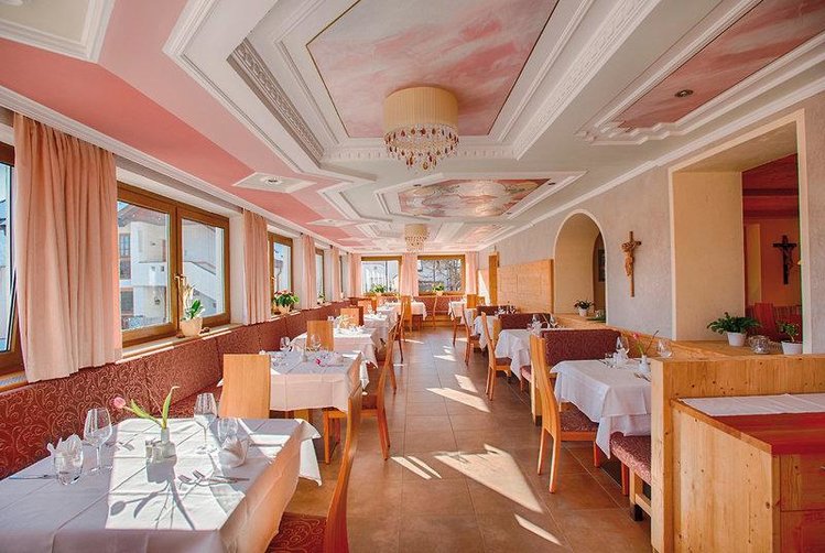 Zájezd Pütia *** - Jižní Tyrolsko - Dolomity / Sankt Martin in Thurn - Restaurace