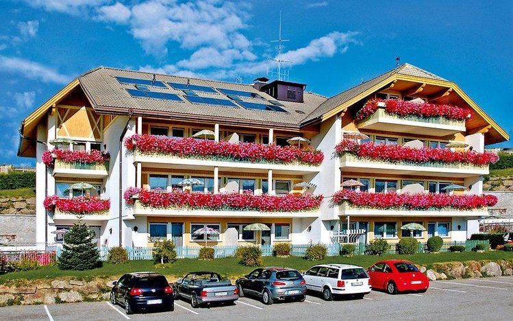 Zájezd Appartements Terentis *** - Jižní Tyrolsko - Dolomity / Terenten - Záběry místa