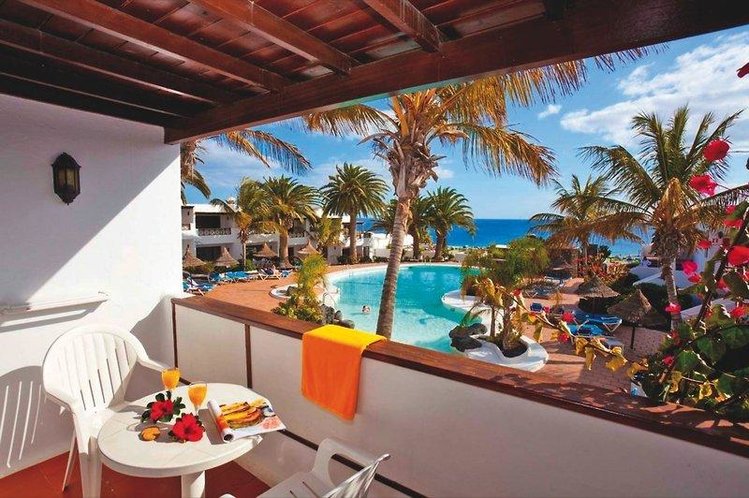 Zájezd Blue Sea Kontiki Apartamentos - Bluesea Kontiki Premium **** - Lanzarote / Puerto del Carmen - Terasa