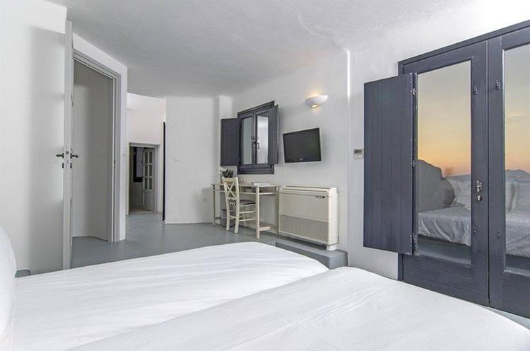 Zájezd Ambassador Aegean Luxury Hotel & Suites Santorini ***** - Santorini / Akrotiri - Příklad ubytování