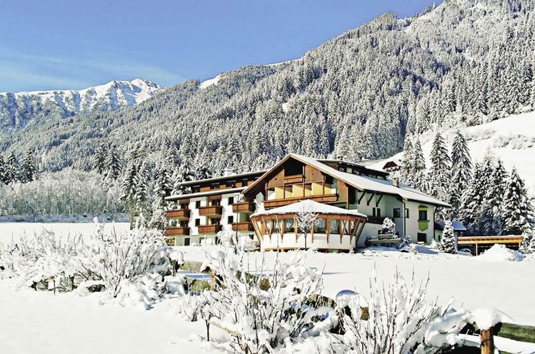 Zájezd Vierbrunnenhof **** - Jižní Tyrolsko - Dolomity / Rasen-Antholz - Záběry místa
