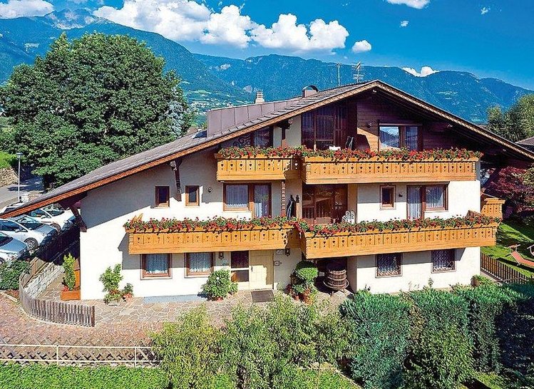 Zájezd Lafod *** - Jižní Tyrolsko - Dolomity / Dorf Tirol - Záběry místa