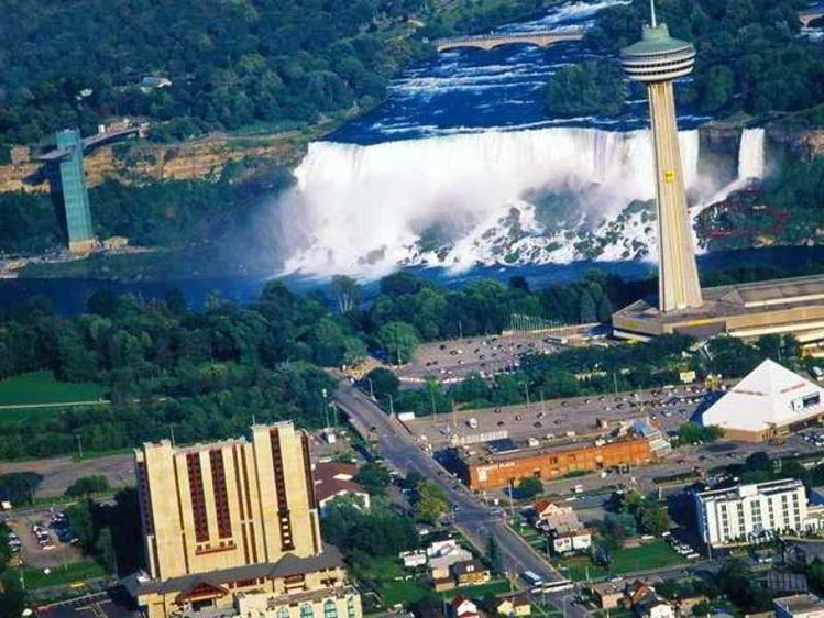 Zájezd DoubleTree Fallsview Resort & Spa by Hilton - Niagara Falls **** - Ontario / Niagárské vodopády - Záběry místa