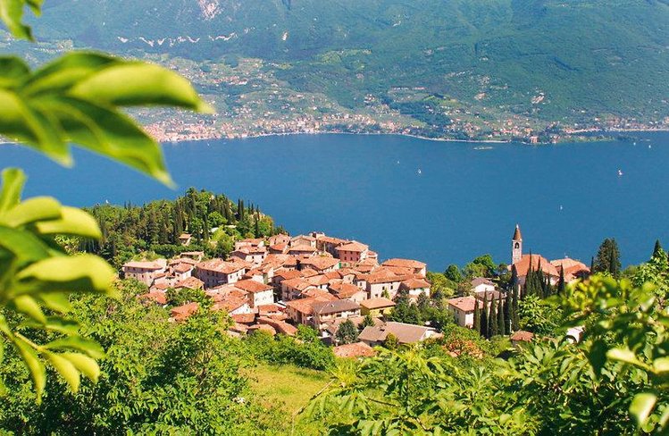 Zájezd Piccola Italia Resort **** - Lago di Garda a Lugáno / Tremosine sul Garda - Pohled na město