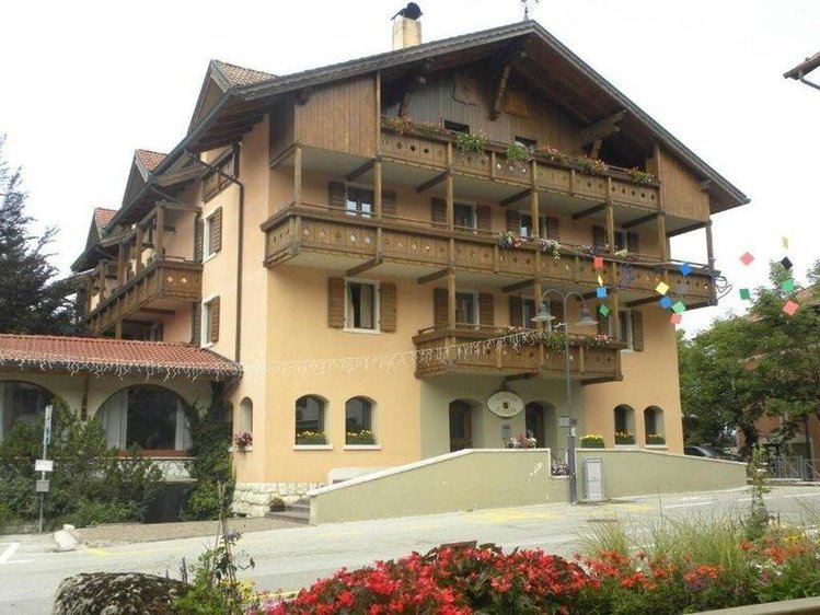 Zájezd Residence Serrada *** - Jižní Tyrolsko - Dolomity / Folgaria - Záběry místa