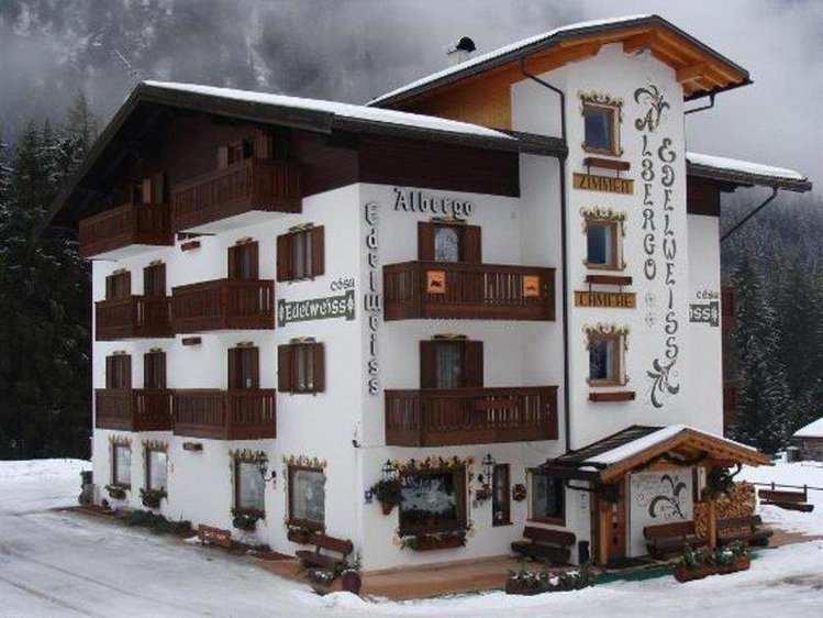 Zájezd Cesa Edelweiss ** - Jižní Tyrolsko - Dolomity / Campitello di Fassa - Záběry místa