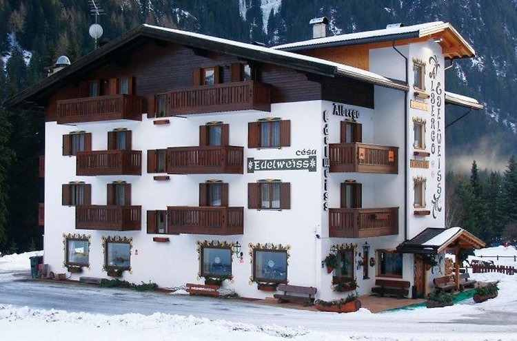 Zájezd Cesa Edelweiss ** - Jižní Tyrolsko - Dolomity / Campitello di Fassa - Záběry místa