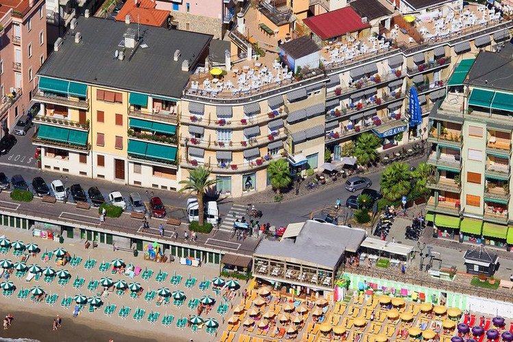 Zájezd Nuovo al Mare *** - Italská riviéra - Cinque Terre - San Remo / Alassio - Letecký snímek