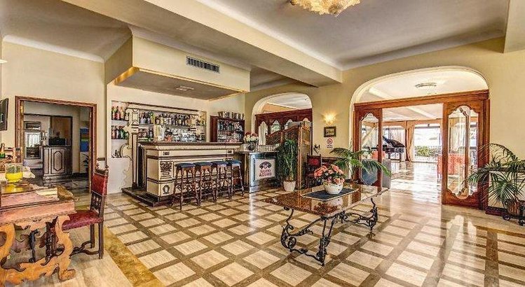 Zájezd Grand Hotel Hermitage & Villa Romita *** - pobřeží Amalfi - Neapolský záliv / Sant' Agata sui due Golfi - Bar