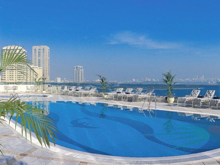 Zájezd Hilton Sharjah ***** - Šardžá / Šardžá - Bazén