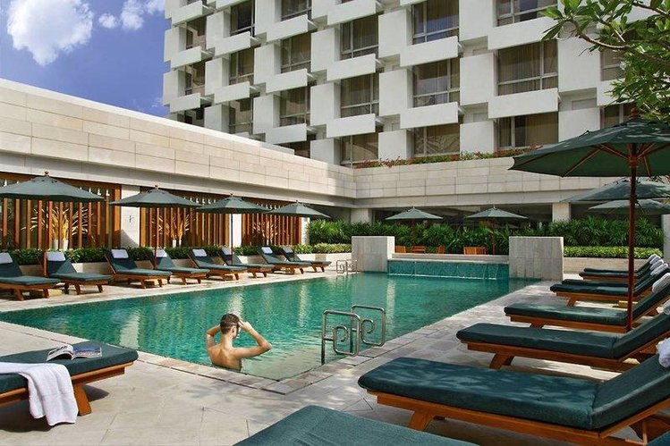 Zájezd Holiday Inn Bangkok Silom ****+ - Bangkok a okolí / Bangkok - Bazén