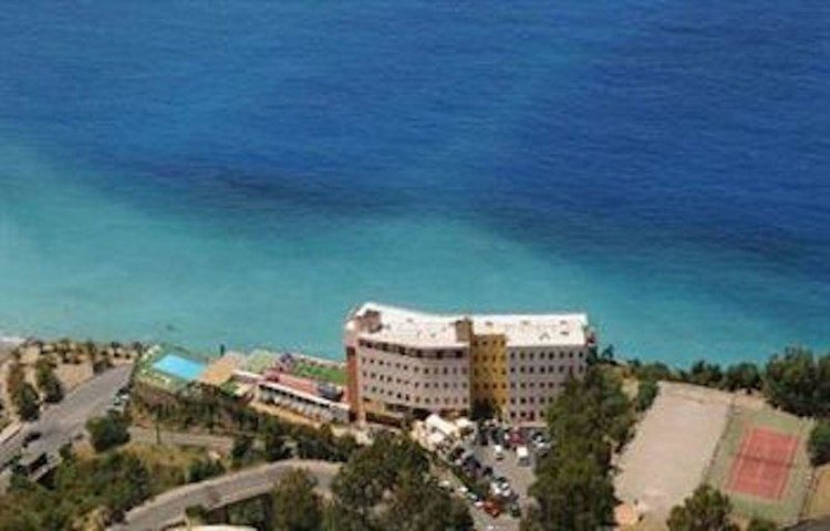 Zájezd Capo Skino Park Hotel *** - Sicílie - Liparské ostrovy / Gioiosa Marea - Letecký snímek