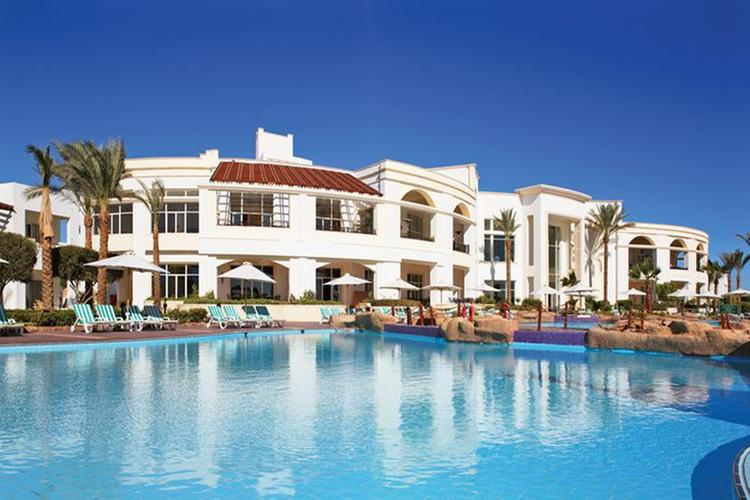 Zájezd Renaissance Golden View Beach Resort ***** - Šarm el-Šejch, Taba a Dahab / Sharm el Sheikh - Bazén