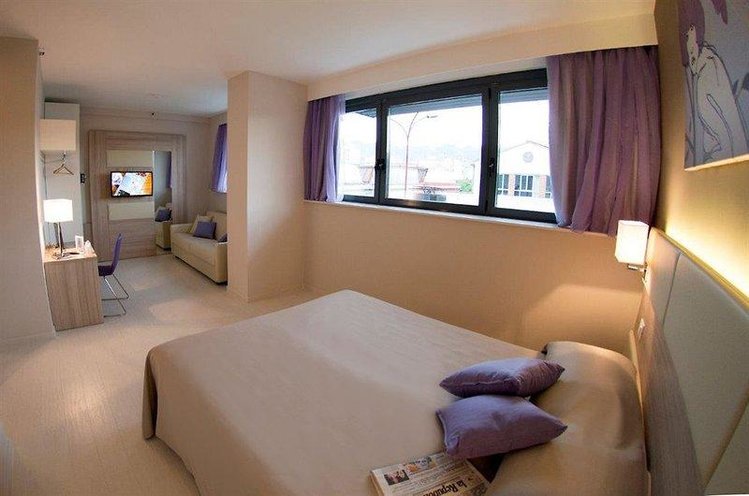 Zájezd Cristina Hotel *** - pobřeží Amalfi - Neapolský záliv / Neapol - Příklad ubytování