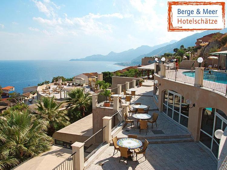Zájezd Capo Dei Greci Taormina Coast - Resort Hotel & Spa **** - Sicílie - Liparské ostrovy / Sant'Alessio Siculo - Záběry místa