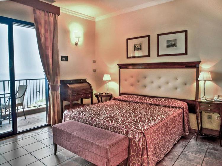 Zájezd Capo Dei Greci Taormina Coast - Resort Hotel & Spa **** - Sicílie - Liparské ostrovy / Sant'Alessio Siculo - Příklad ubytování