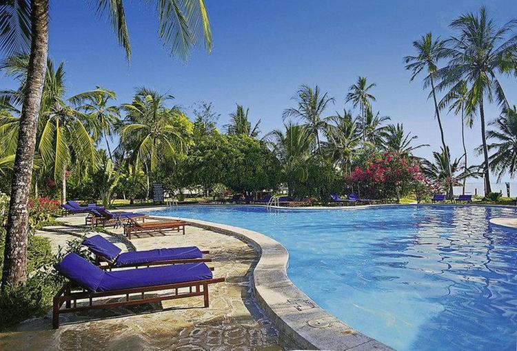 Zájezd Breezes Beach Club & Spa ****+ - Zanzibar / Sansibar-Stadt - Bazén