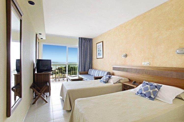 Zájezd Sirenis Hotel Club Siesta **** - Ibiza / Santa Eulalia del Rio - Příklad ubytování